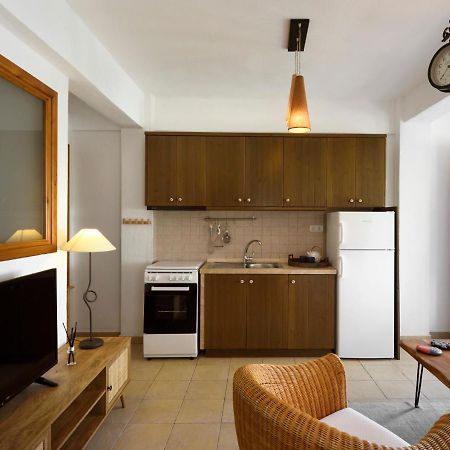 4Elies Apartments فوروفورو المظهر الخارجي الصورة